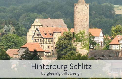 Amalias Burgwohnung - stilvolles Apartment mit Aufzug & Garten in der Hinterburg Schlitz - 2 Schlafzimmer, Parkplatz, Historisches Flair für Paare & Ruhesuchende - Foto 61