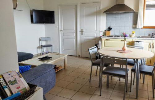 gite dans une maison en rez-de-chaussée avec piscine - Foto 16