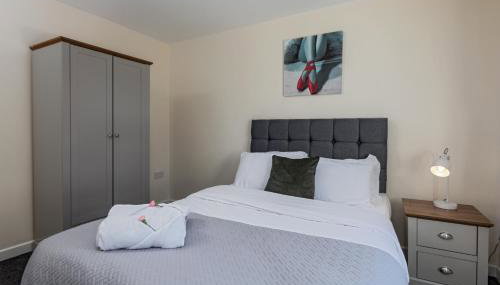 Spacious Luxurious Serviced Accommodation 6 - Photo 3