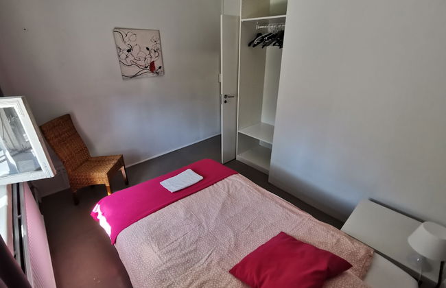 Captivating 4-bed Apartment in Kotka Saunafacility - Photo 11