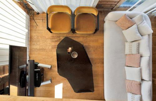 Recién renovada! Exclusiva villa de madera con piscina y vistas al mar - Foto 15