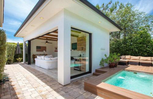 Private Wading Pool Home with Patio - Foto 21