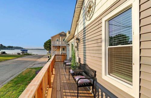 Cute & Cozy Lakeview House on Chain O Lakes with Hot Tub Option - Foto 15