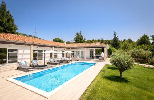Villa Stella - heated pool, jacuzzi & sauna - Foto 47