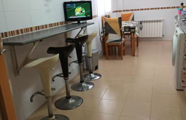 Piso amplio de 3 habitaciones, calefacción, ascensor y parking - Foto 5