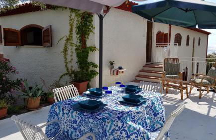 Villa Anna - Mansarda vista mare con giardino e patio - Photo 18