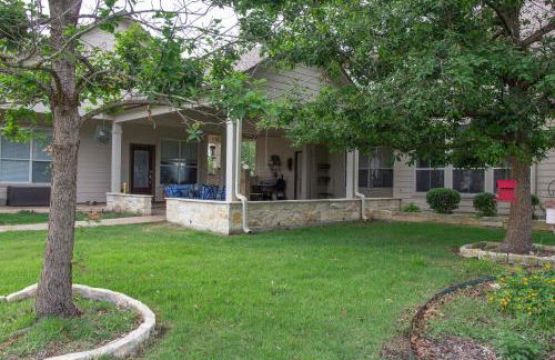 Hill Country Haute n Haus Relax and Renew - Photo 11