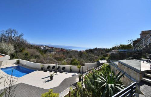 Apartments Lux with pool - Foto 14