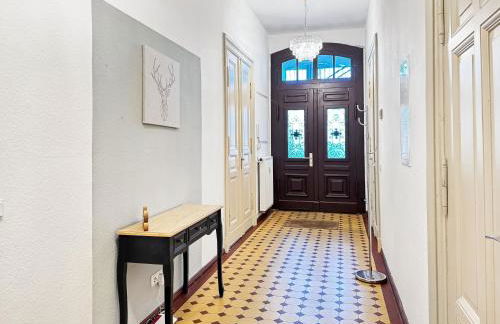 Ferienwohnung Villa Nieske - Jugendstil Denkmal, free WLAN & Parken, Self Check-In, Smart-TV - Foto 7