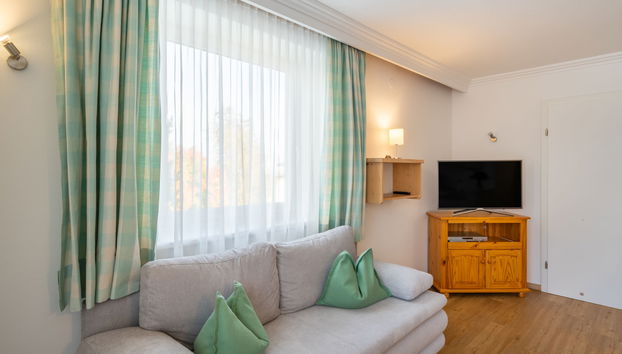 Weberbauer - Foto 5, Living Room