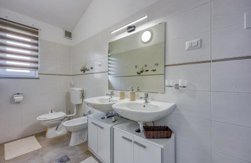 Villa LUMARE AQUA - Pool, Jacuzzi & Garden - Foto 37