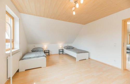 G03 große 8er Maisonette Wohnung - ideal für Teams und Monteure - Self Check-In - Foto 12