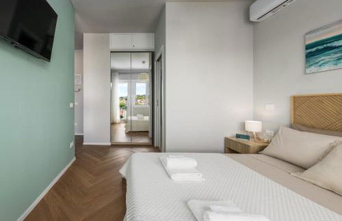 Riviera Suite - PRIVATE BEACH with sunbeds INCLUDED in June, July & August - Foto 11