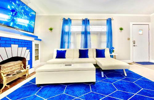 The Sapphire Haven - Your Old Brooklyn Oasis Awaits Families, Couples, Business Travelers Near Downtown With Parking, 300 MB WiFi & Self Check-In - Foto 16