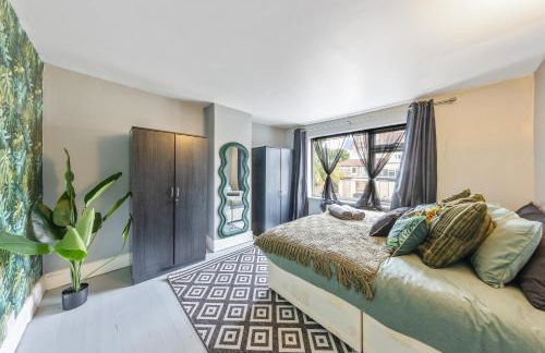 Lesley House 4 bed villa TV Internet Garden - Foto 10