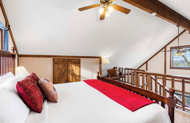 Skipjack Cottage Branson - Photo 2