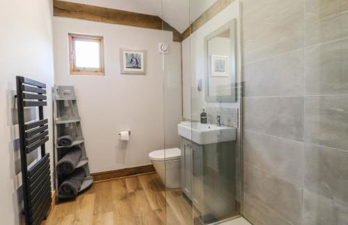 Ulverston House Annex - Photo 13