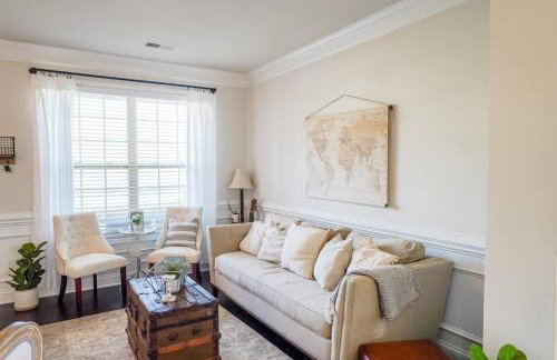 The Grand 5BR Retreat --15 mins to Greenville - Foto 11