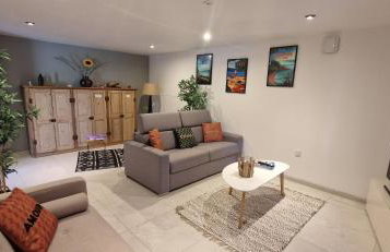 Rez de Jardin d'une Bastide VILLA LA GARDI avec Piscine privée - Foto 19