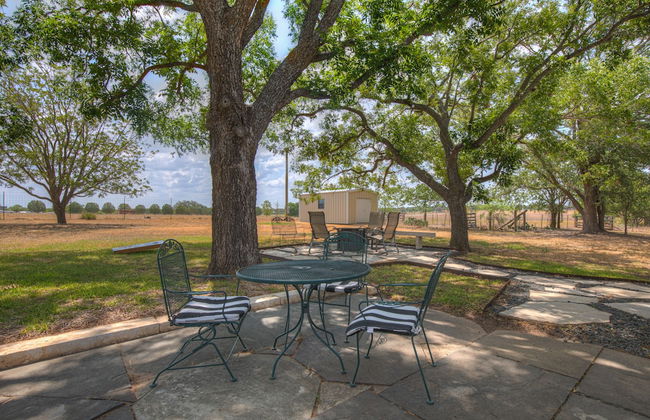 Spacious Home - Fire Pit, BBQ and Outdoor Seating! - Foto 36