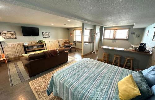 The Sunset Cottage - Lakefront with Private Beach - Foto 22