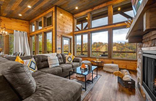 The Overlook - '21 Cabin - Gorgeous Unobstructed Views - Fire Pit Table - GameRm - HotTub - Xbox - Lots of Bears - Foto 9