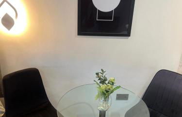 Modern Serviced Studio - Affordable Luxury with Free WIFI Free Parking Flat Screen Smart TV - Foto 5