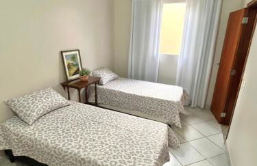 Casa Ampla - Ótima Localização - Foto 5