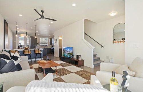 Mountain View Home with King Beds and Rooftop Deck - Foto 42