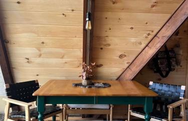 Waterfront A Frame with Dock Canoe Kayaks Family - Foto 36