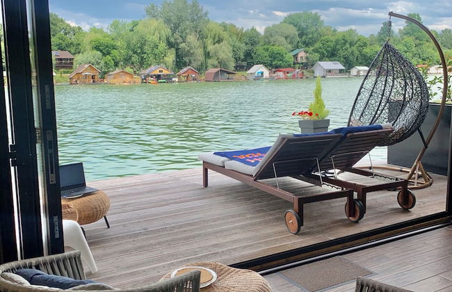 Beach House Belgrade - Photo 10