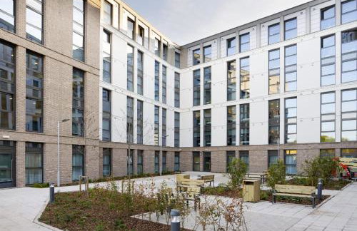 For Students Only Westfield in Edinburgh - Foto 1