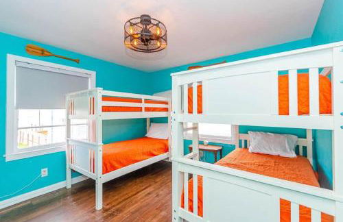 The Hideaway by Sunsational Stays - Rear Unit Only, Steps to the Beach - Foto 11