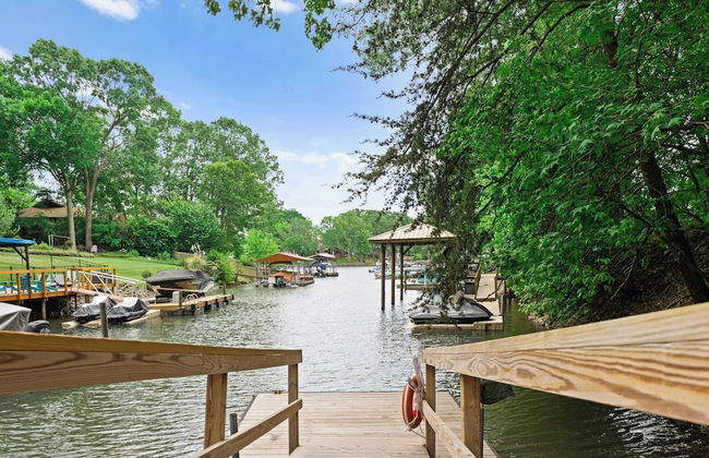 Making Waves by Avantstay Sleeps 20 + Pool - Foto 9