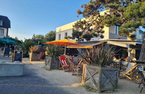 Cottage pour 6 personnes avec piscine couverte et chauffée à 300 m de la mer avec Wi-Fi et climatisé , 3 chambres - Foto 59