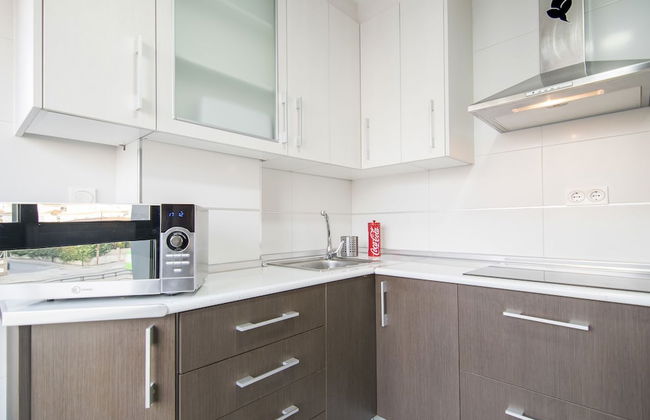 EnjoyGranada LUJO Piscina y Parking - Foto 13