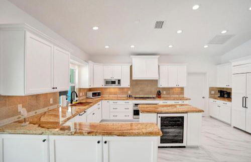 Villa Sunset - Stunning Villa at Deerfield Beach - Photo 9