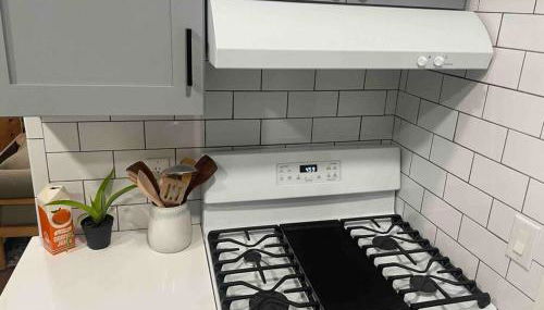 Huge Updated Spanish Apt - Steps to Beach & Bay! - Foto 3