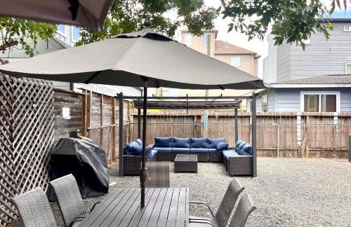 Winter Retreat 3b 3ba Huge backyard Mins from Downtown - Foto 6