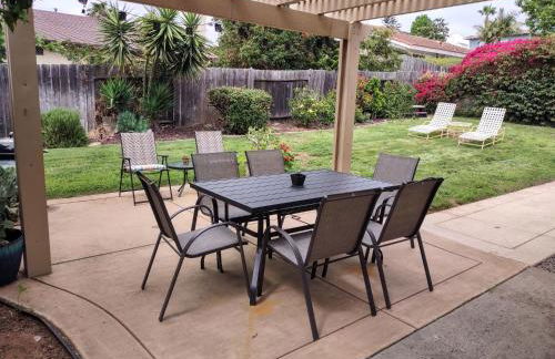 Custom Home - Beach close/convenient to everything - Foto 1