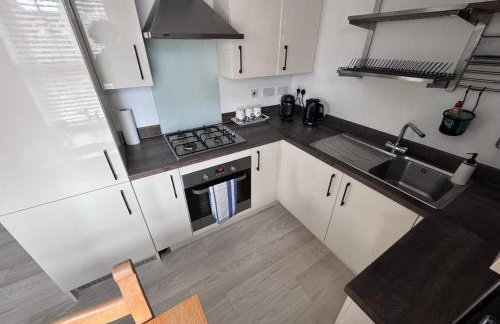 Contemporary 2-Bed Apartment with Parking Bedford - Foto 3