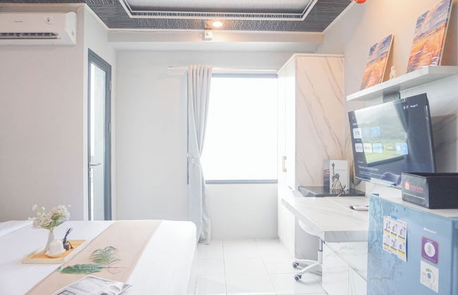 Cozy And Homey Studio At Riverdale Apartment - Photo 4