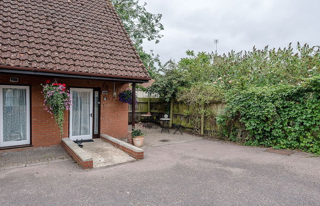 Liv's Place Bramfield Air Manage Suffolk - Photo 17