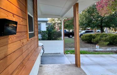 Stylish 1940s Home with Barn Guest House - Foto 30