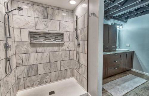 Charming & Cozy Chalet; Minutes to Shanty Creek! - Foto 43