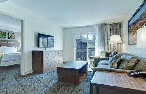 Beautiful Hotel in Desert Rose Resort - 1BD Sleeps - Foto 7