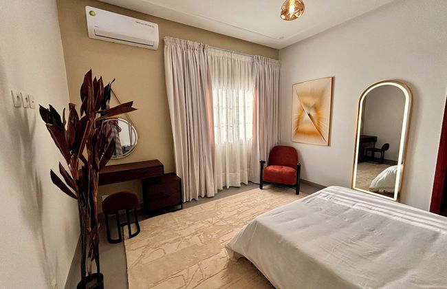 Lighthouse Signature Suites - Photo 21