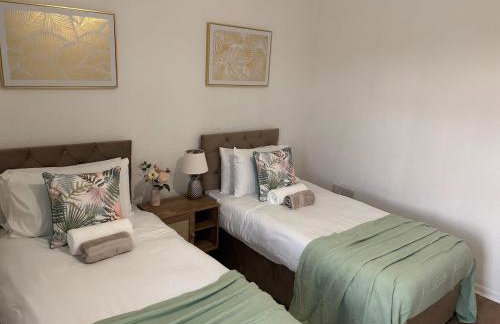 Cozee 2-bed in WV11 ideal for long work stays & relocation cls to New cross hospital M54&M6 - Foto 22