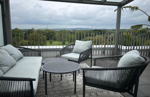 Penthouse Apartment - Photo 5