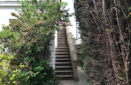 Tree Tops Apartment in Tunbridge Wells - Photo 26